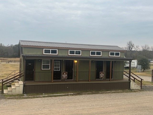 176 N Trade Days Boulevard, Canton, TX 75103