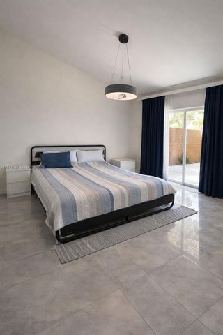 500 NE 3rd St 103, Hallandale Beach, FL 33009