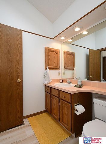 706 Westminster Drive, Lincoln, NE 68510