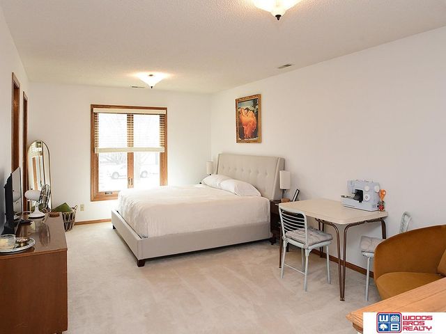 706 Westminster Drive, Lincoln, NE 68510