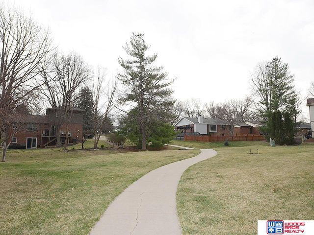 706 Westminster Drive, Lincoln, NE 68510