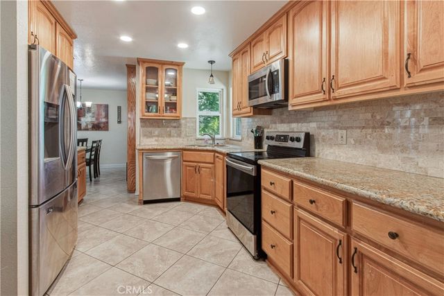 2761 Lexington Ave., Merced, CA 95340