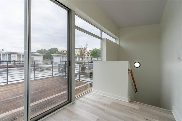 400 Village NE Parkway 126, Atlanta, GA 30306