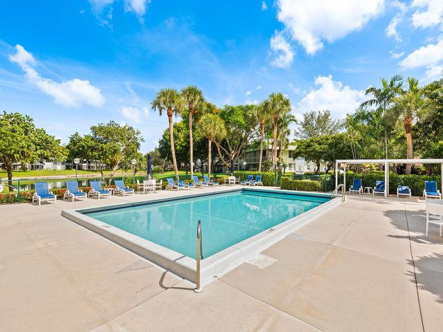 4221 W Palm Aire Drive 102, Pompano Beach, FL 33069