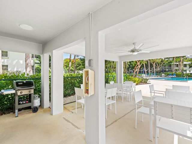 4221 W Palm Aire Drive 102, Pompano Beach, FL 33069