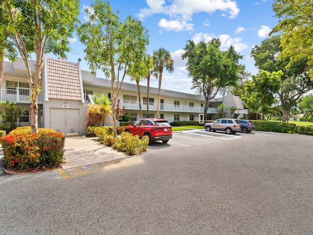4221 W Palm Aire Drive 102, Pompano Beach, FL 33069
