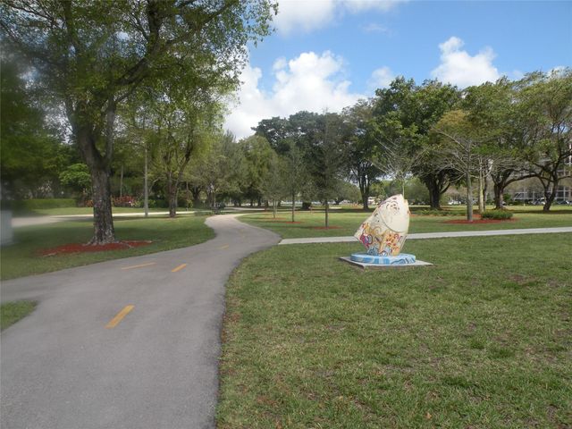 4221 W Palm Aire Drive 102, Pompano Beach, FL 33069