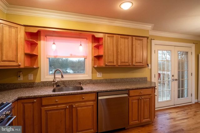 225 BOTANY DR, Martinsburg, WV 25404