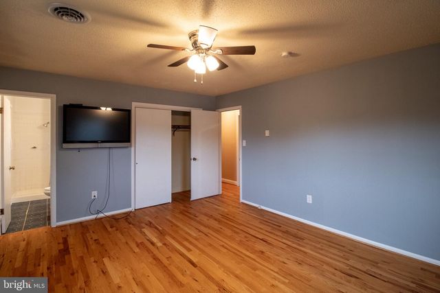 225 BOTANY DR, Martinsburg, WV 25404