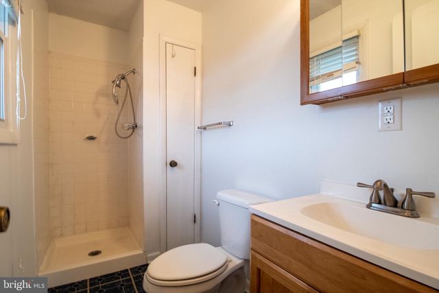 225 BOTANY DR, Martinsburg, WV 25404