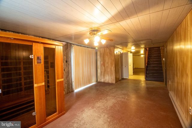 225 BOTANY DR, Martinsburg, WV 25404