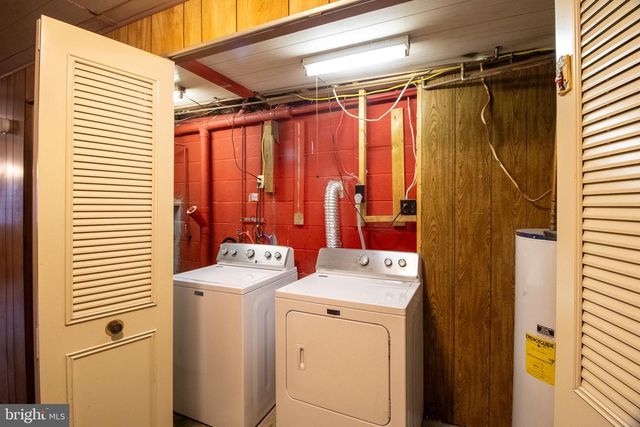 225 BOTANY DR, Martinsburg, WV 25404