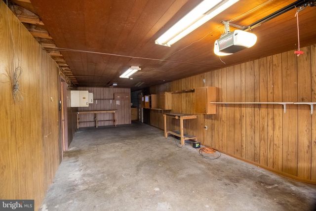 225 BOTANY DR, Martinsburg, WV 25404