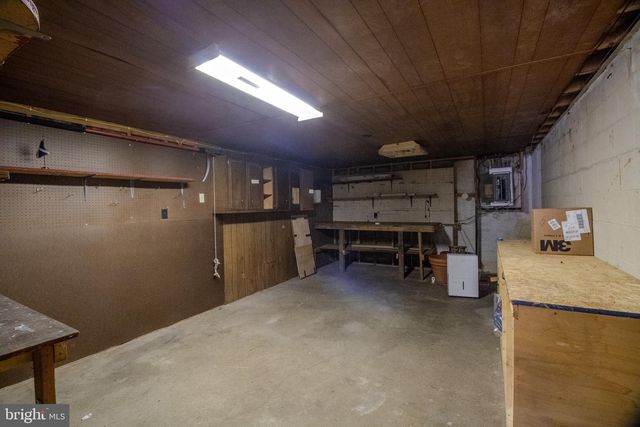 225 BOTANY DR, Martinsburg, WV 25404