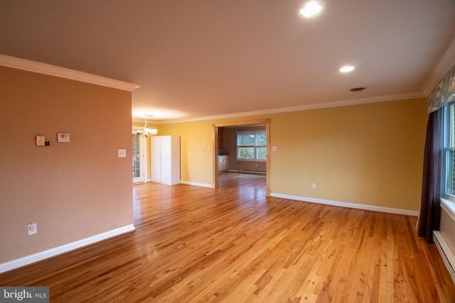 225 BOTANY DR, Martinsburg, WV 25404