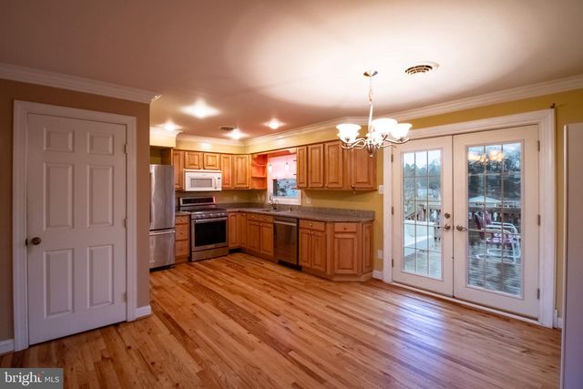 225 BOTANY DR, Martinsburg, WV 25404