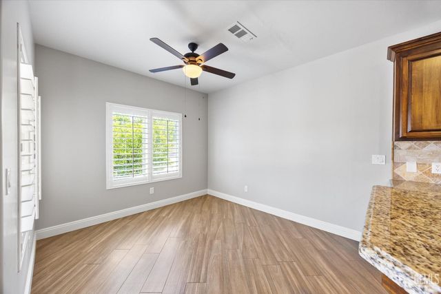 6500 Timms Hill Court, Bakersfield, CA 93306