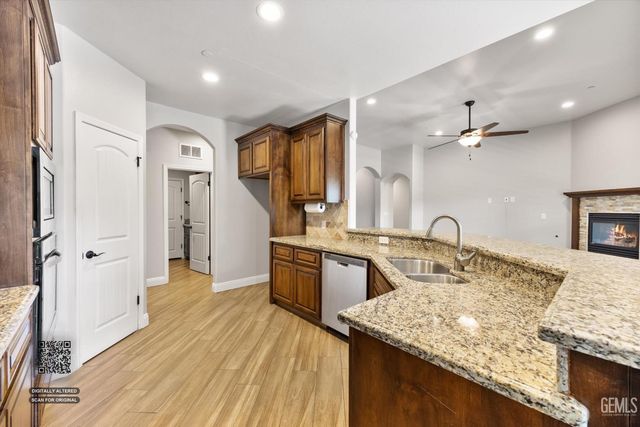 6500 Timms Hill Court, Bakersfield, CA 93306