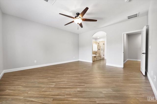 6500 Timms Hill Court, Bakersfield, CA 93306