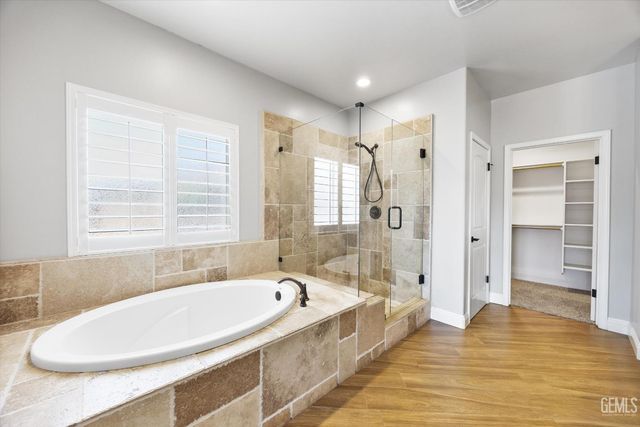 6500 Timms Hill Court, Bakersfield, CA 93306