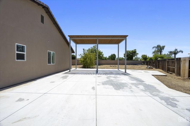 6500 Timms Hill Court, Bakersfield, CA 93306