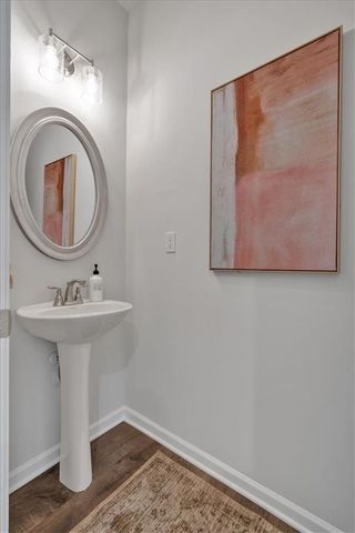 28 Lakewood Court SE, Cartersville, GA 30120