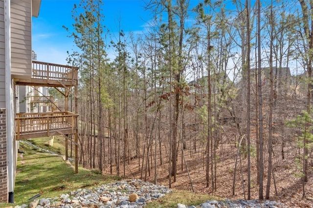 28 Lakewood Court SE, Cartersville, GA 30120