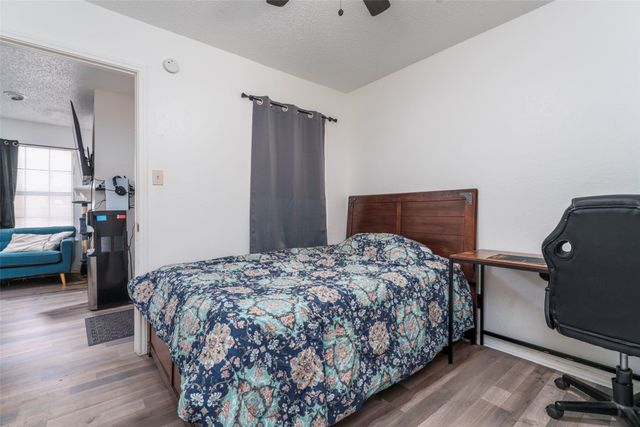 1745 Crest Grove Drive, Arlington, TX 76012