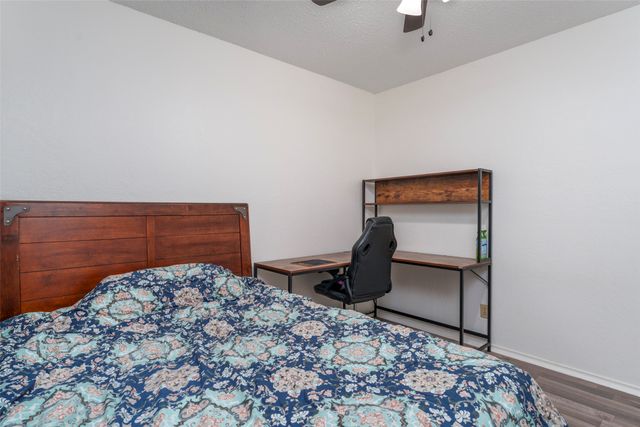 1745 Crest Grove Drive, Arlington, TX 76012