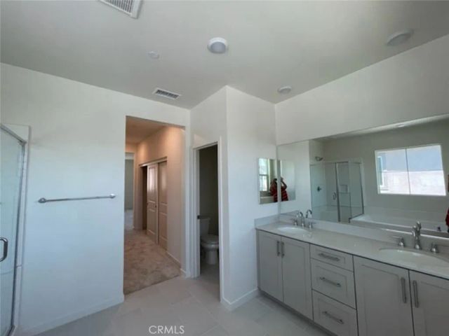 2565 E Embry, Ontario, CA 91762