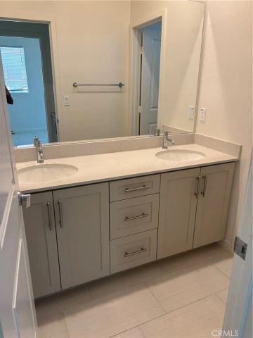 2565 E Embry, Ontario, CA 91762