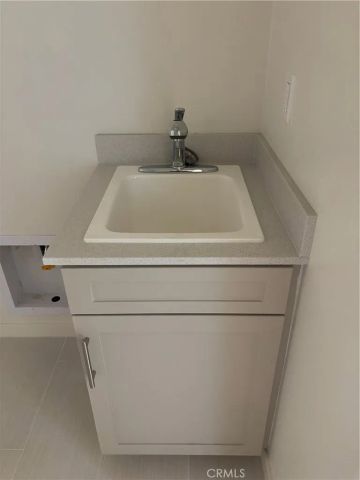 2565 E Embry, Ontario, CA 91762