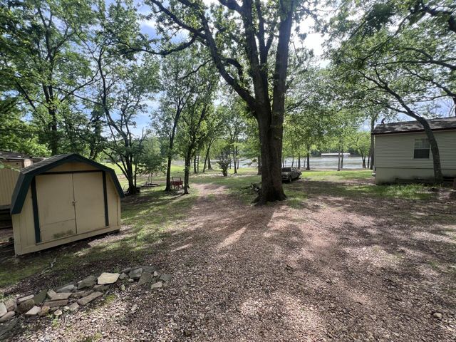 32291 S 555 Road, Jay, OK 74346