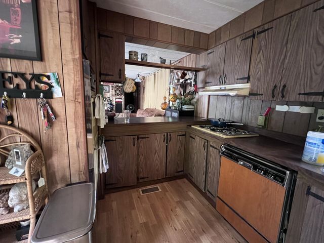 32291 S 555 Road, Jay, OK 74346