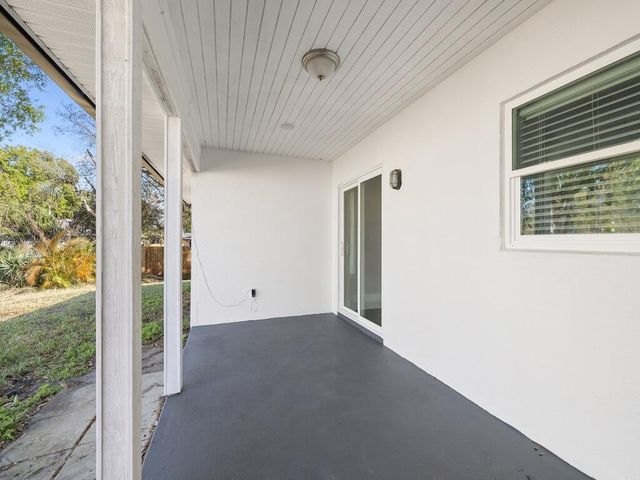 3350 13th Street SW, Vero Beach, FL 32968