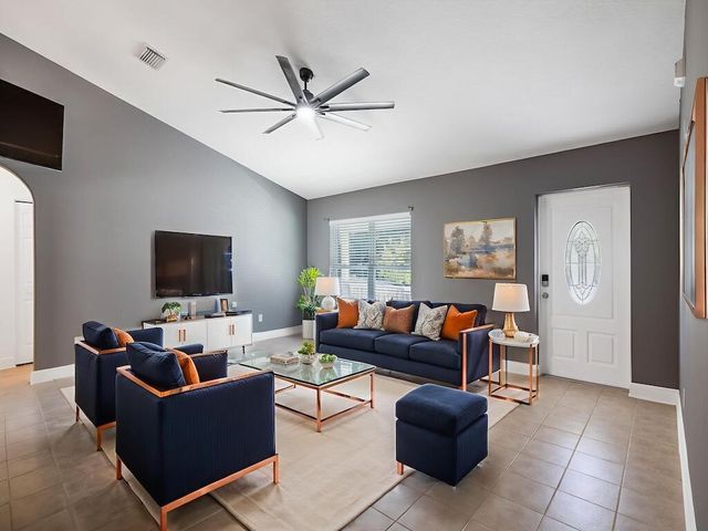 3350 13th Street SW, Vero Beach, FL 32968