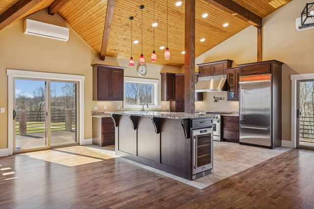 1224 Hangar Rd, Springfield, TN 37172