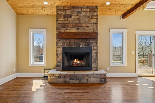 1224 Hangar Rd, Springfield, TN 37172