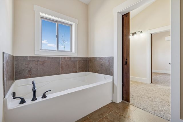 1224 Hangar Rd, Springfield, TN 37172