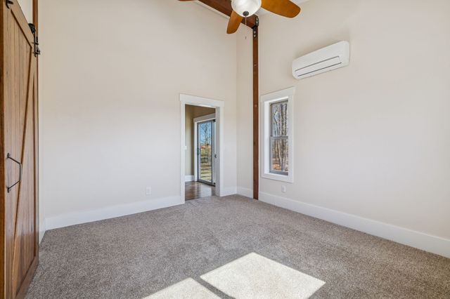 1224 Hangar Rd, Springfield, TN 37172