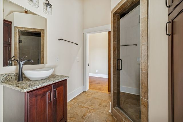 1224 Hangar Rd, Springfield, TN 37172