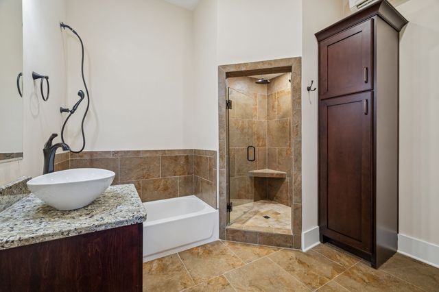 1224 Hangar Rd, Springfield, TN 37172