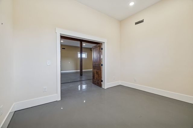 1224 Hangar Rd, Springfield, TN 37172