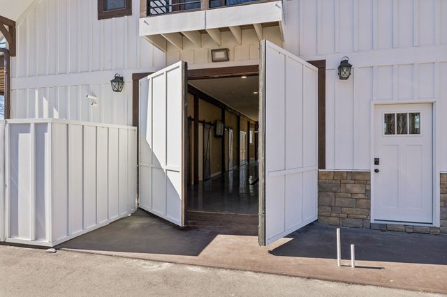 1224 Hangar Rd, Springfield, TN 37172