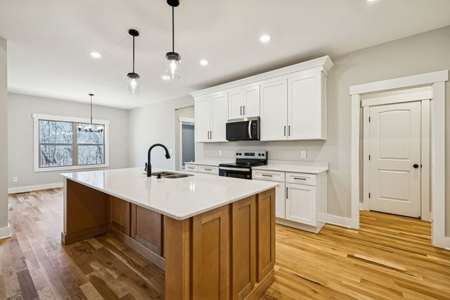 1224 Hangar Rd, Springfield, TN 37172