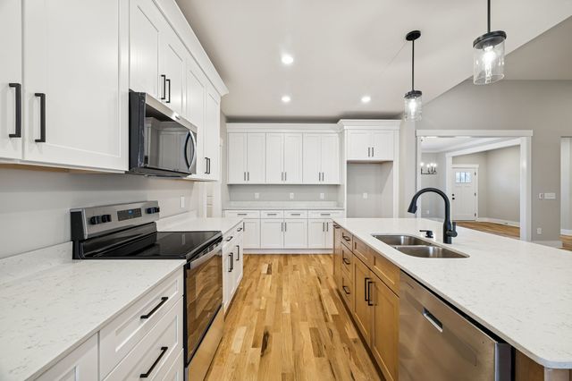 1224 Hangar Rd, Springfield, TN 37172