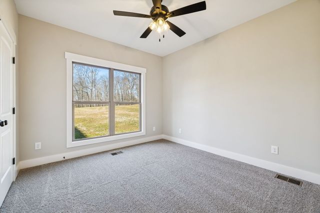 1224 Hangar Rd, Springfield, TN 37172