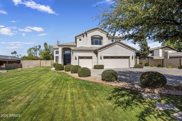 320 E MARYLAND Avenue, Phoenix, AZ 85012