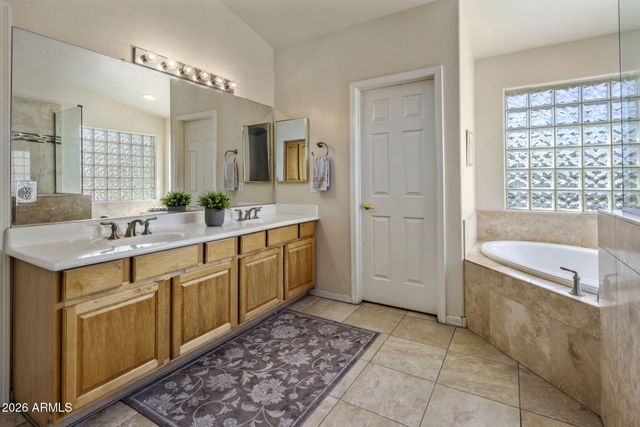 320 E MARYLAND Avenue, Phoenix, AZ 85012