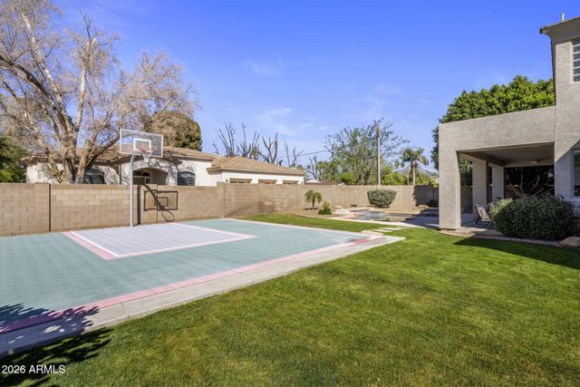 320 E MARYLAND Avenue, Phoenix, AZ 85012